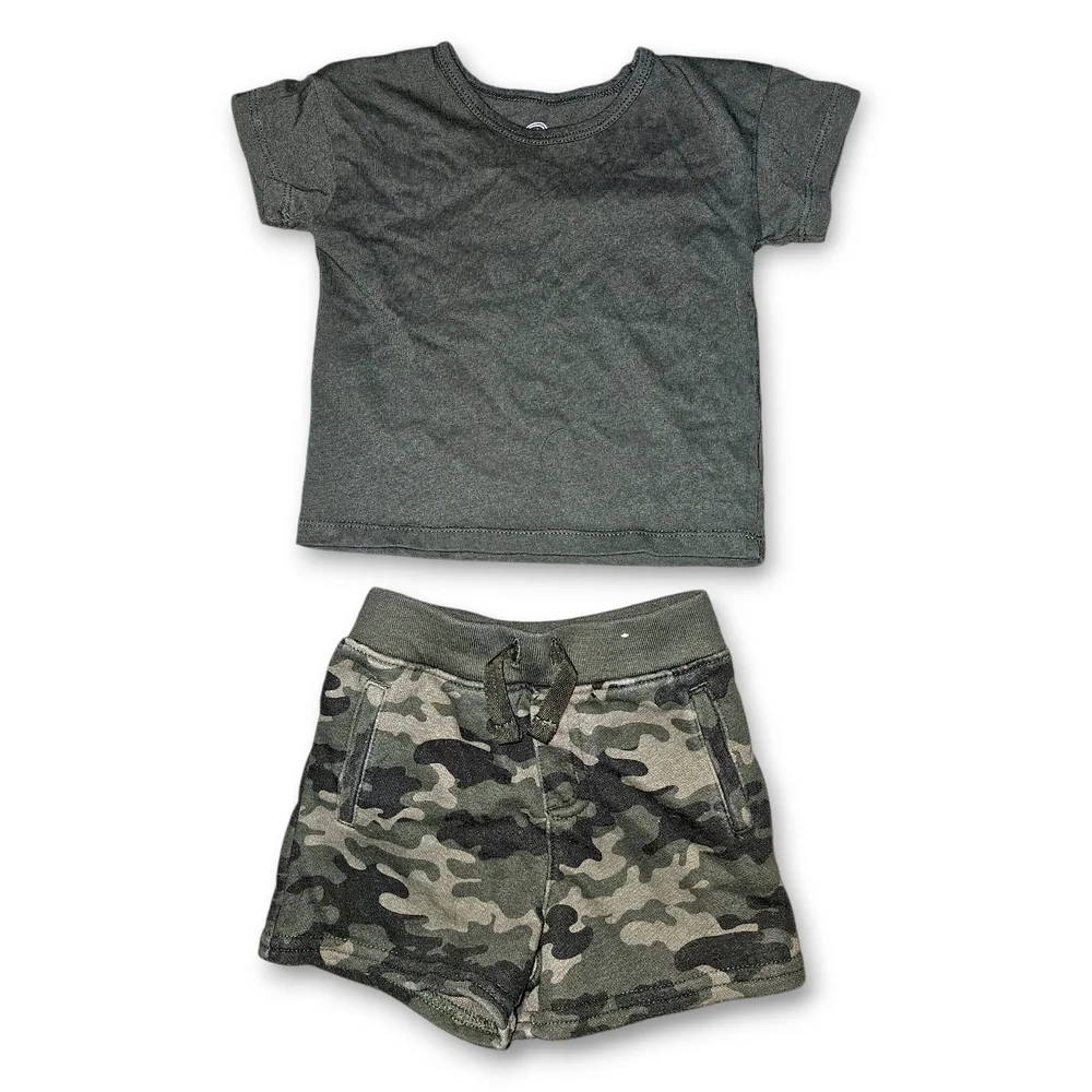 Garanimals Green T-Shirt and‎ Camouflage Shorts Set